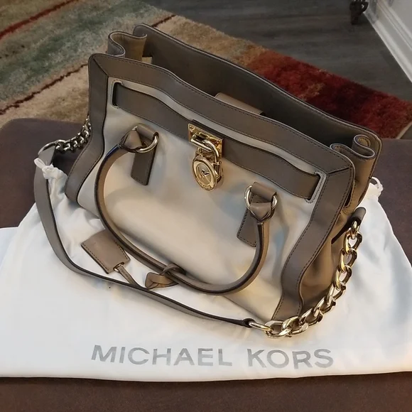 MK leather bag - Picture 16 of 17